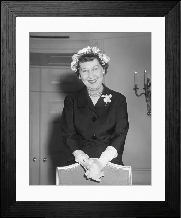 Framed Print : First Lady Mamie Eisenhower. Portrait taken during state visit of Queen Elizabeth, Oct 17, 1957. - (BSLOC_2014_16_91)