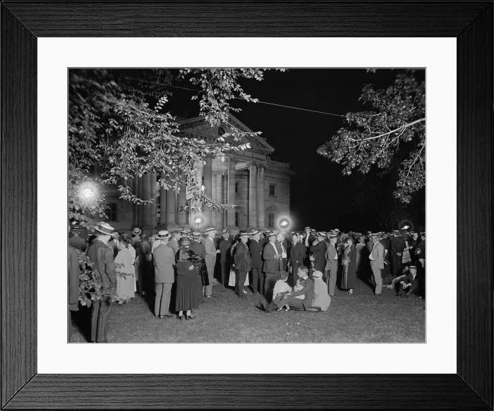 Framed Print : People gathered outside Memorial Continental Hall for Coolidge's Notification Ceremony'. Aug. 14, 1924