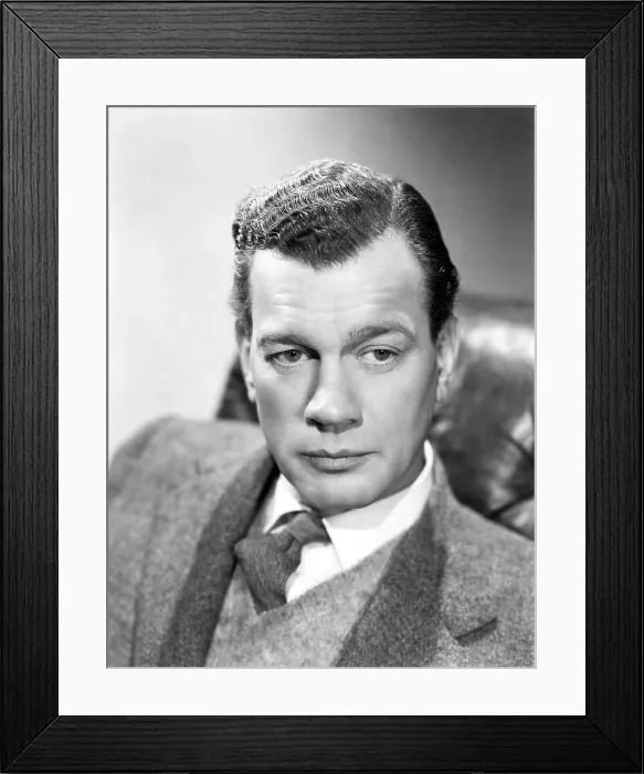 Framed Print : THE THIRD MAN, Joseph Cotten, 1949 Framed Print : THE THIRD MAN, Joseph Cotten, 1949
