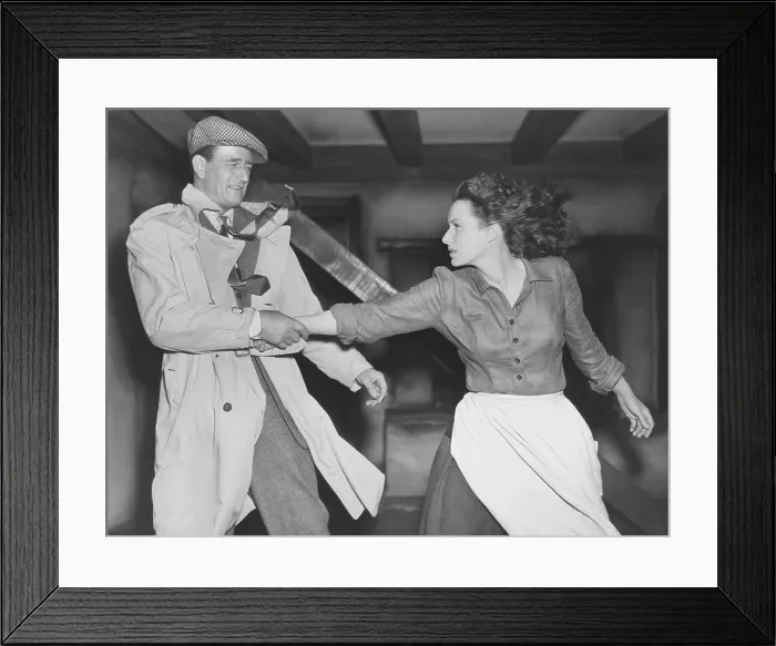 Framed Print : THE QUIET MAN, John Wayne, Maureen O'Hara, 1952