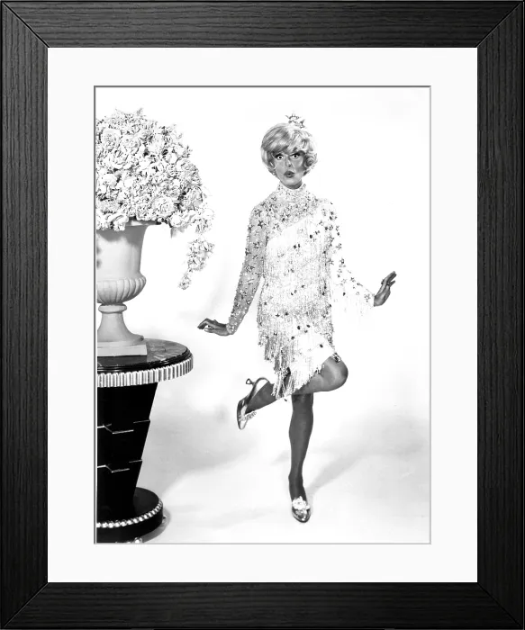 Framed Print : THOROUGHLY MODERN MILLIE, Carol Channing, 1967 Framed Print : THOROUGHLY MODERN MILLIE, Carol Channing, 1967
