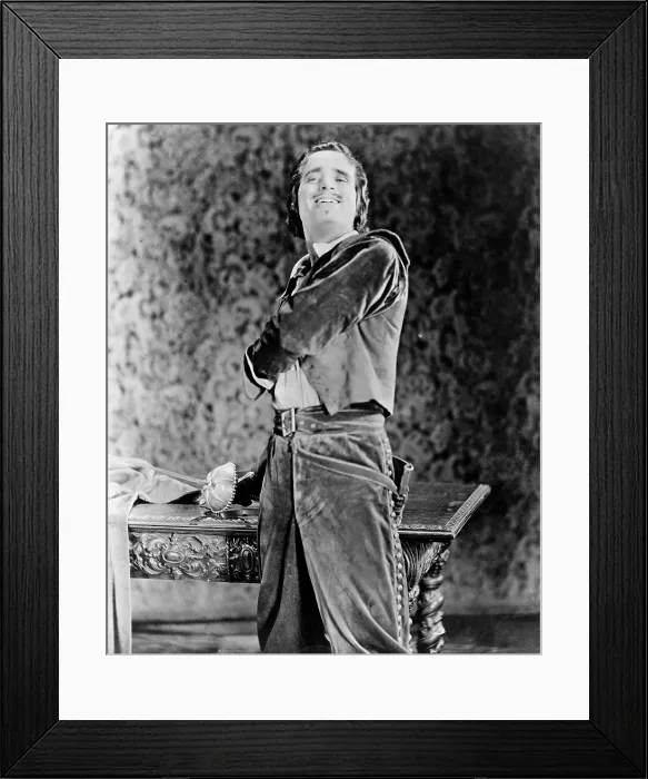 Framed Print : THE THREE MUSKETEERS, Douglas Fairbanks, 1921 Framed Print : THE THREE MUSKETEERS, Douglas Fairbanks, 1921