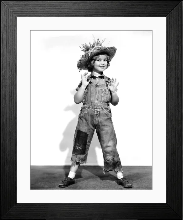 Framed Print : REBECCA OF SUNNYBROOK FARM, Shirley Temple, 1938, 20th Century-Fox Film Corporation, TM & Copyright / courtesy Everett Collection