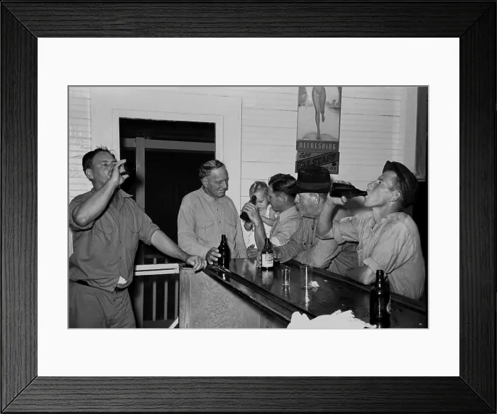 Framed Print : Men drinking beer at the bar in Pilottown, Louisiana, in during the Great Depression