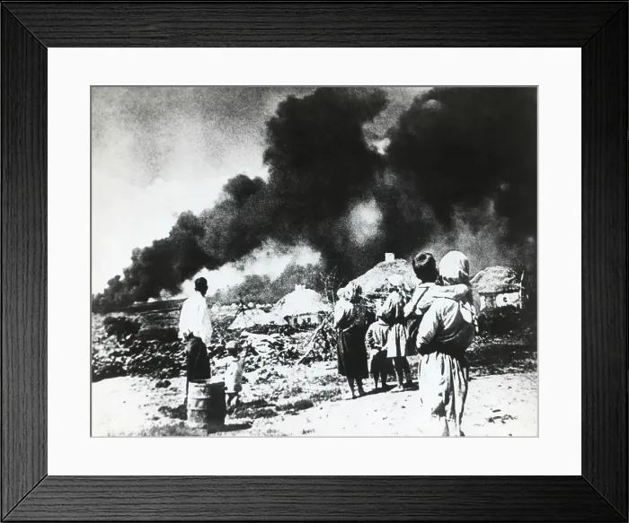 Framed Print : Soviet Russian family in the front line zone watches battle coming closer to their home. The German Armies advanced over 400 miles into Russia from June to Sept. 1941 Framed Print : Soviet Russian family in the front line zone watches battle coming closer to their home. The German Armies advanced over 400 miles into Russia from June to Sept. 1941