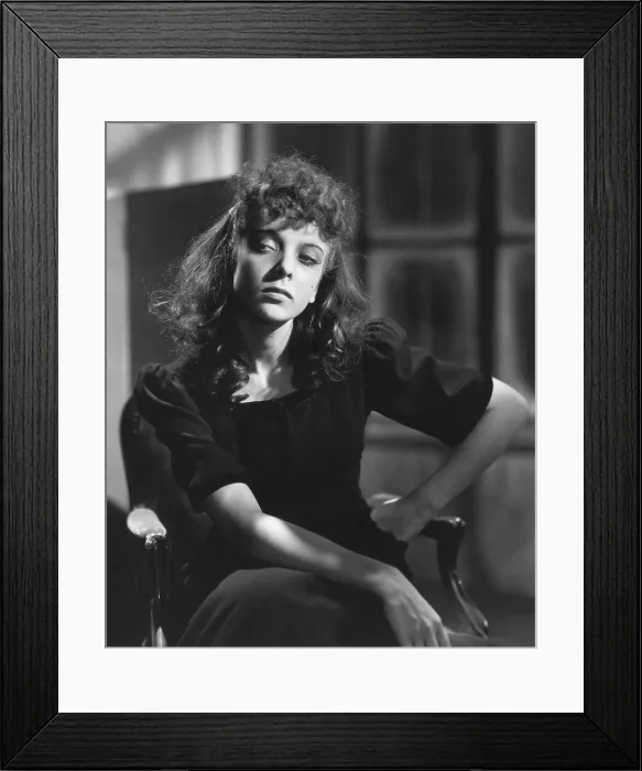 Framed Print : THE LIGHT THAT FAILED, Ida Lupino, 1939