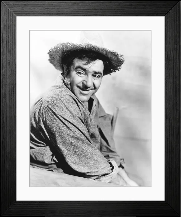 Framed Print : TORTILLA FLAT, Akim Tamiroff, 1942