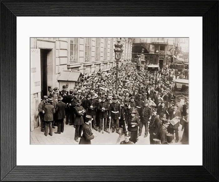 Framed Print : Paris police hold back a crowd making a run on a French bank. Ca. 1905-1915 Framed Print : Paris police hold back a crowd making a run on a French bank. Ca. 1905-1915