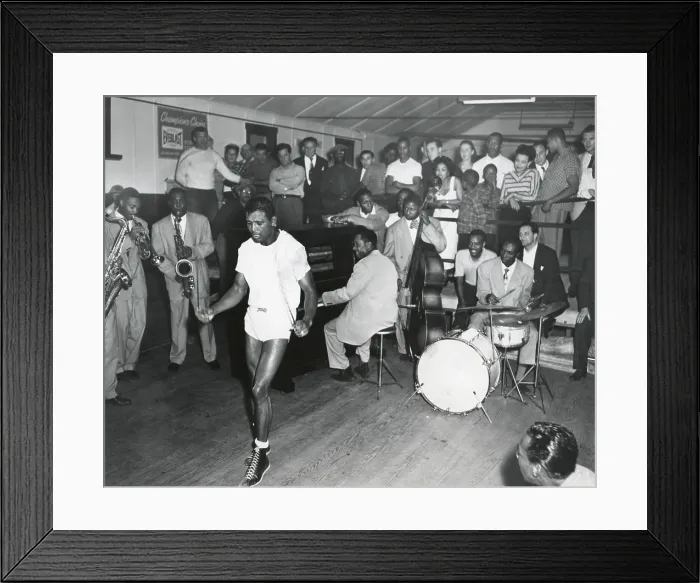 Framed Print : Sugar Ray Robinson training for a title defense against Steve Belloise. July 19, 1949 at Pompton Lake, N.J