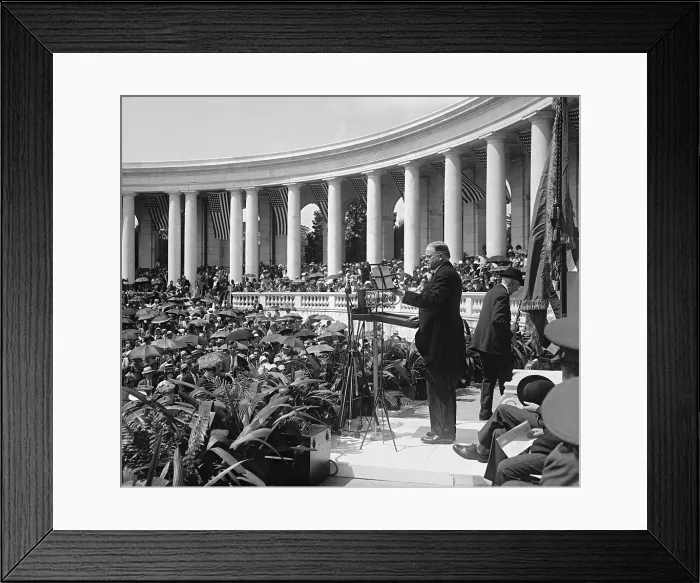 Framed Print : President Herbert Hoover speaking in the Arlington Amphitheater on Memorial Day, May 30, 1029. (BSLOC_2015_16_83)