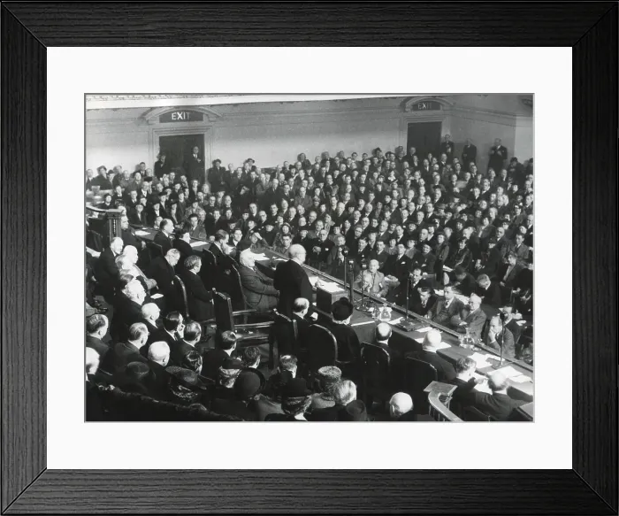 Framed Print : Prime Minister Winston Churchill addressing the meeting of the Conservative Party. Central Hall, Westminster, March 15, 1945. - (BSLOC_2014_17_41) Framed Print : Prime Minister Winston Churchill addressing the meeting of the Conservative Party. Central Hall, Westminster, March 15, 1945. - (BSLOC_2014_17_41)