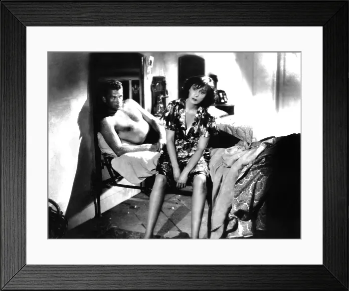Framed Print : OSSESSIONE, Massimo Girotti, Clara Calamai, 1943
