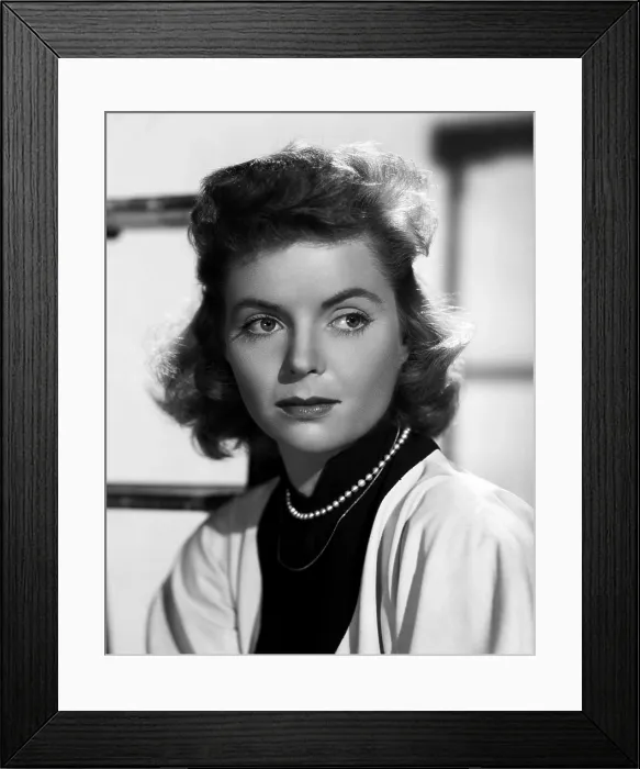 Framed Print : TILL THE END OF TIME, Dorothy McGuire, 1946