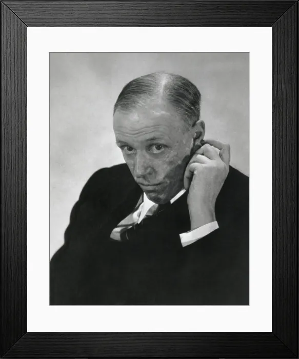 Framed Print : Sinclair Lewis, American novelist, short-story writer, and playwright Framed Print : Sinclair Lewis, American novelist, short-story writer, and playwright