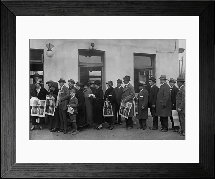 Framed Print : Men and women in line waiting to vote at Clarendon, Virginia, Nov. 4, 1924. Several people hold Posters for Democratic Presidential candidate, John Davis. (BSLOC_2015_16_191)