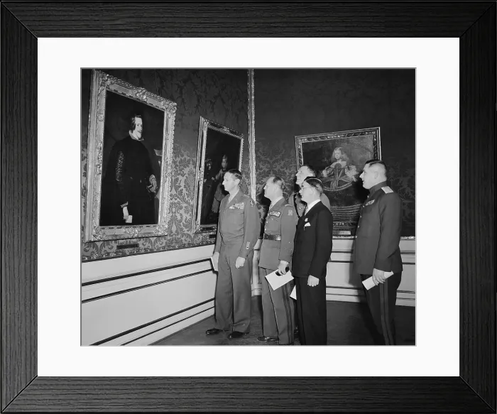 Framed Print : Velazquez Painting returned to Austria in ceremony on Dec. 19, 1948. Philip IV King of Spain is viewed by L-R: Gen. Mark Clark; Gen. Emile Bethourart; Gen