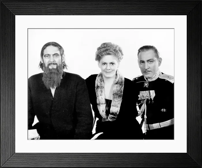 Framed Print : RASPUTIN AND THE EMPRESS, Lionel Barrymore, Ethel Barrymore, John Barrymore, 1932