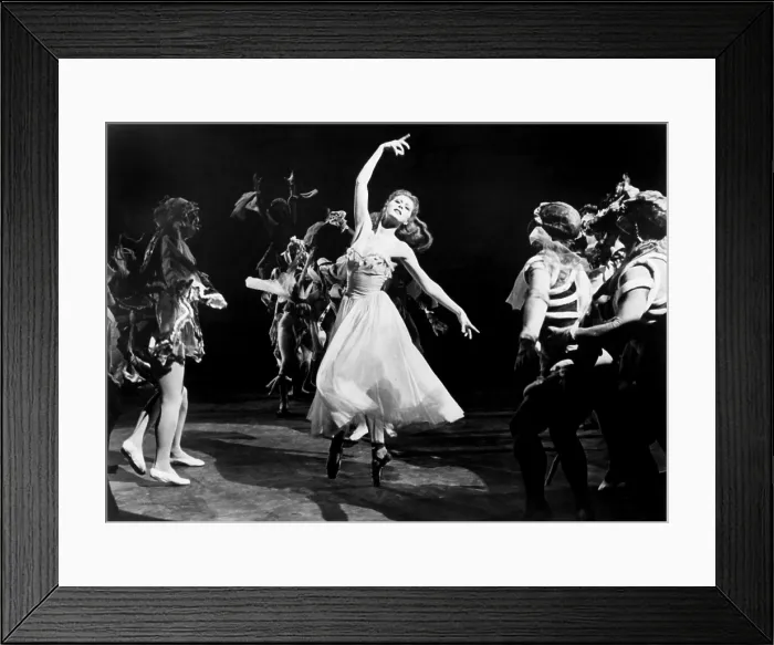 Framed Print : THE RED SHOES, Moira Shearer (center), 1948