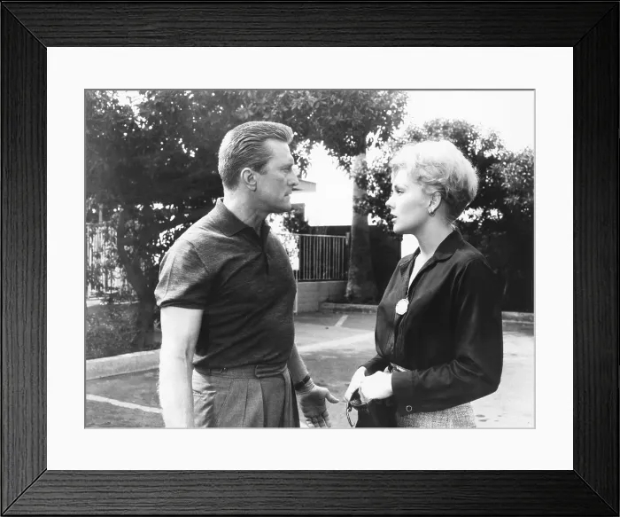 Framed Print : STRANGERS WHEN WE MEET, from left: Kirk Douglas, Kim Novak, 1960 Framed Print : STRANGERS WHEN WE MEET, from left: Kirk Douglas, Kim Novak, 1960