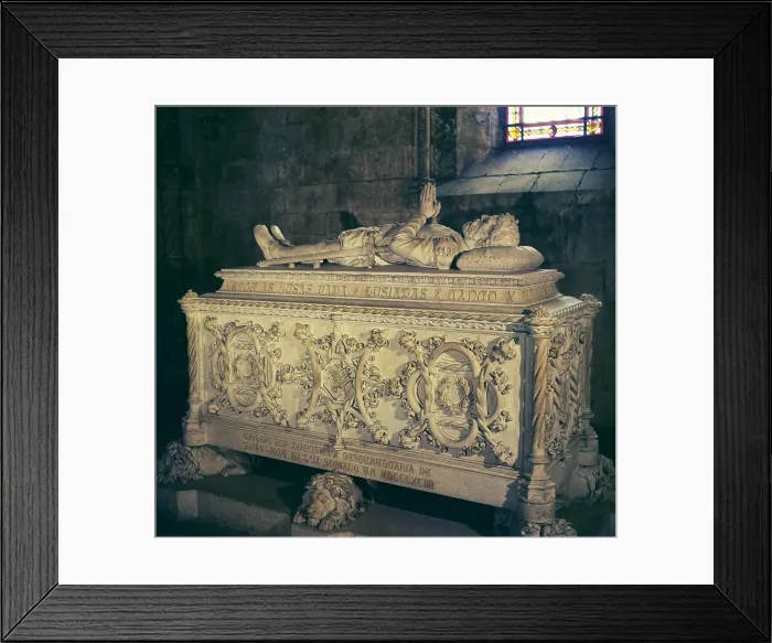 Framed Print : COSTA MOTA, Antonio Augusto (1862-1930). Tomb of Vaz de Camoens. 1894. PORTUGAL. Lisbon. Monastery of Los Jeronimos. Sculpture on marble Framed Print : COSTA MOTA, Antonio Augusto (1862-1930). Tomb of Vaz de Camoens. 1894. PORTUGAL. Lisbon. Monastery of Los Jeronimos. Sculpture on marble