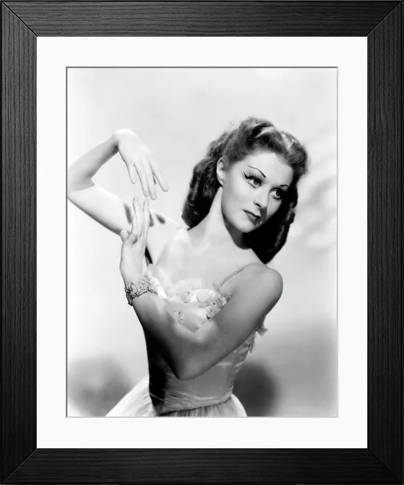 Framed Print : THE RED SHOES, Moira Shearer, 1948 Framed Print : THE RED SHOES, Moira Shearer, 1948