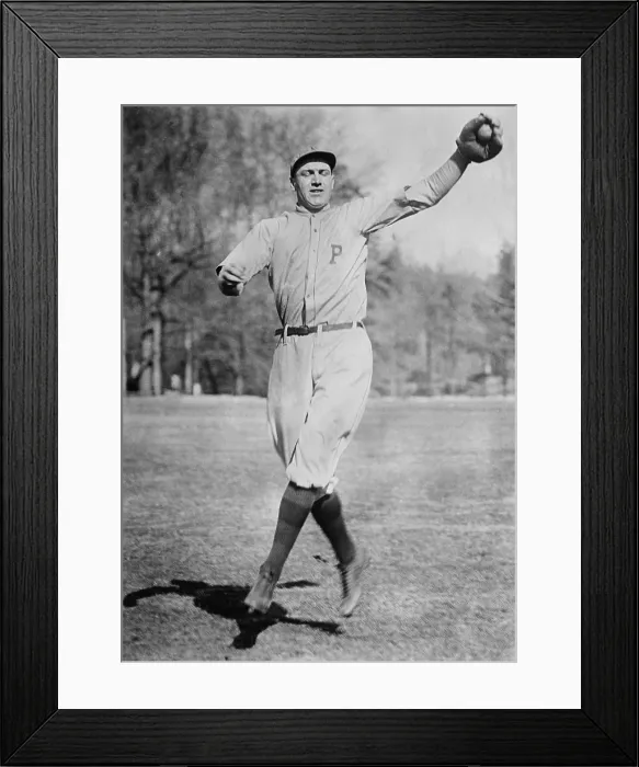 Framed Print : Pittsburgh Pirate third baseman Harold Pie Traynor making a jumping catch of a baseball in 1920. He played his entire Major League career from 1920-37 with the Pirates Framed Print : Pittsburgh Pirate third baseman Harold Pie Traynor making a jumping catch of a baseball in 1920. He played his entire Major League career from 1920-37 with the Pirates
