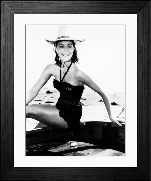 Framed Print : THE LITTLE HUT, Ava Gardner, 1957 Framed Print : THE LITTLE HUT, Ava Gardner, 1957