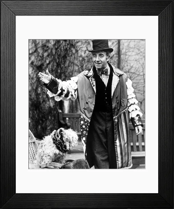 Framed Print : THE OPTIMISTS OF NINE ELMS, (aka THE OPTIMISTS), Peter Sellers, 1973 Framed Print : THE OPTIMISTS OF NINE ELMS, (aka THE OPTIMISTS), Peter Sellers, 1973