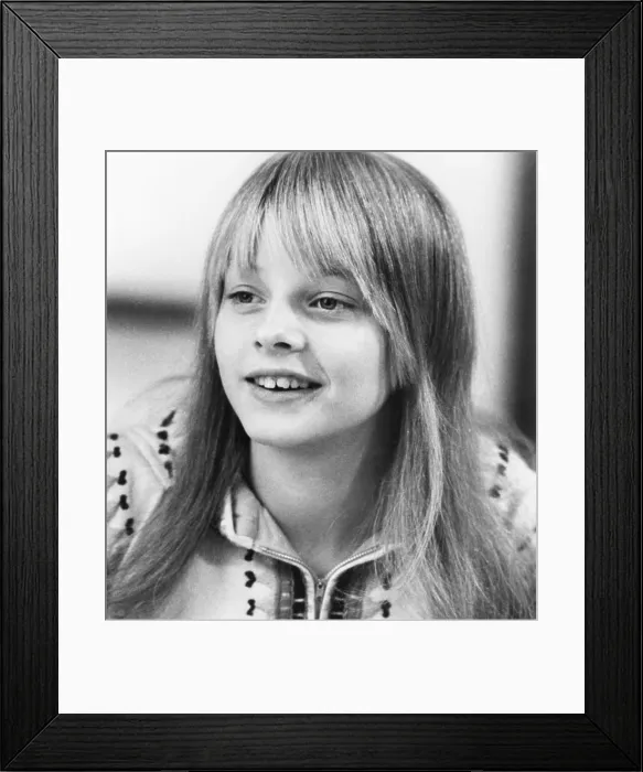 Framed Print : THE LITTLE GIRL WHO LIVES DOWN THE LANE, Jodie Foster, 1976 Framed Print : THE LITTLE GIRL WHO LIVES DOWN THE LANE, Jodie Foster, 1976