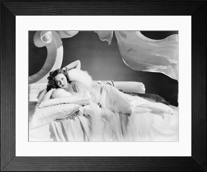 Framed Print : STAR SPANGLED RHYTHM, Susan Hayward, 1942