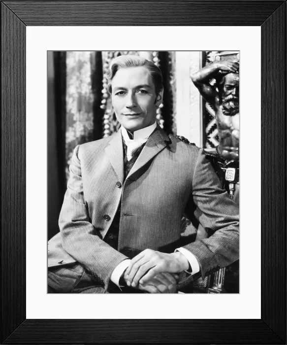 Framed Print : OSCAR WILDE, John Neville, 1960