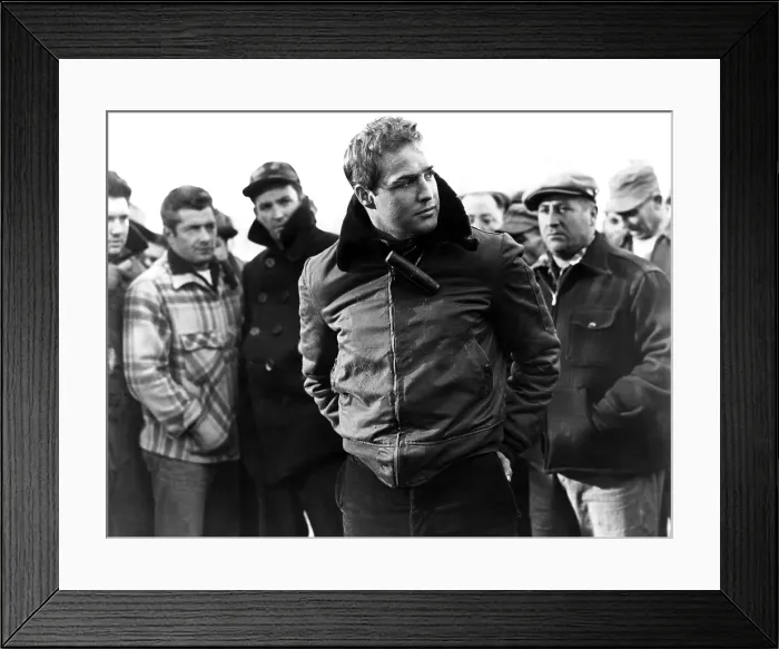 Framed Print : ON THE WATERFRONT, Marlon Brando, 1954 Framed Print : ON THE WATERFRONT, Marlon Brando, 1954
