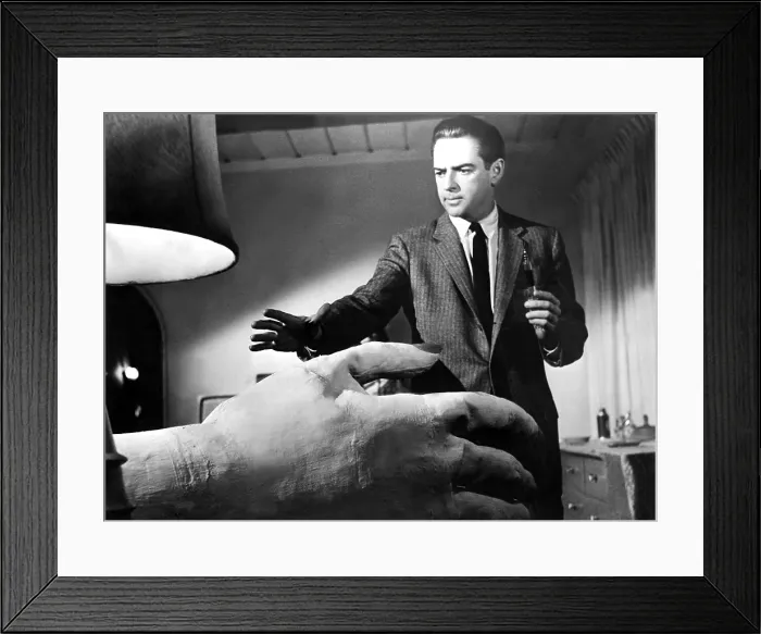 Framed Print : ATTACK OF THE 50 FOOT WOMAN, William Hudson, 1958 Framed Print : ATTACK OF THE 50 FOOT WOMAN, William Hudson, 1958