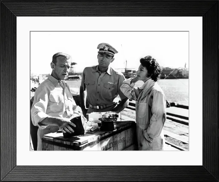 Framed Print : ON THE BEACH, Fred Astaire, Gregory Peck, Ava Gardner, 1959