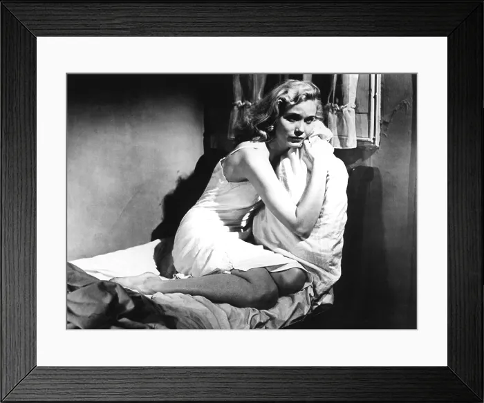 Framed Print : ON THE WATERFRONT, Eva Marie Saint, 1954