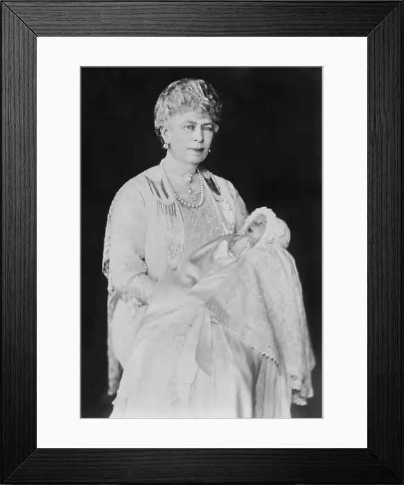Framed Print : Queen Mary holding her granddaughter, Elizabeth of York in 1926. In 1953 the baby became Queen Elizabeth II. (BSLOC_2015_17_185)