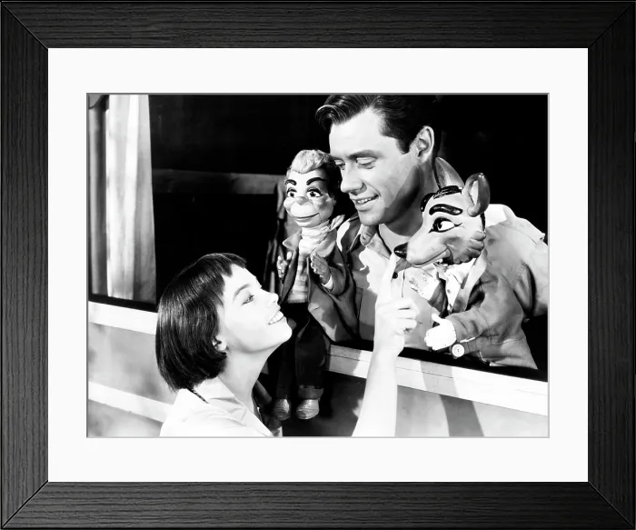 Framed Print : LILI, Leslie Caron, Mel Ferrer, 1953