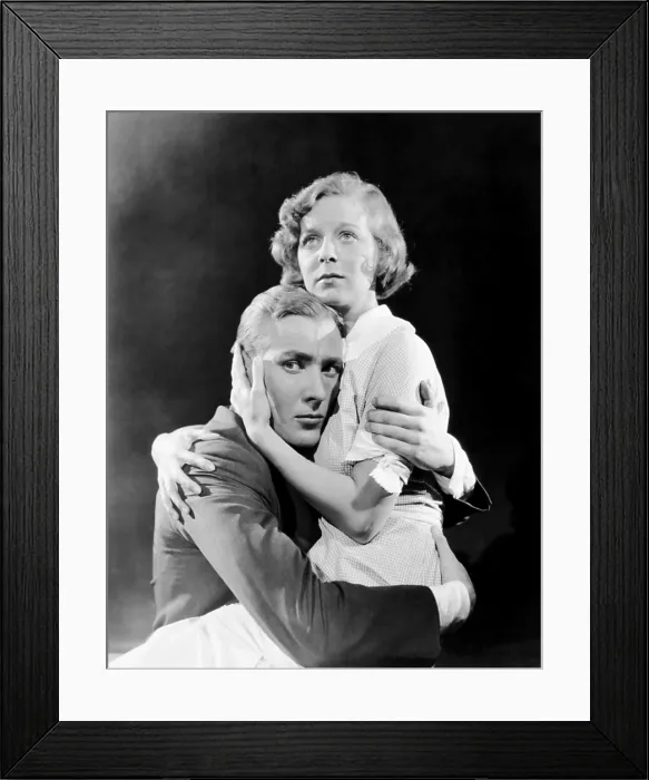 Framed Print : LITTLE MAN, WHAT NOW?, from left, Douglass Montgomery, Margaret Sullavan, 1934