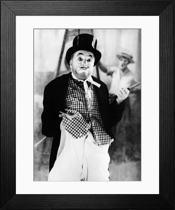 Framed Print : LIMELIGHT, Charles Chaplin, 1952 Framed Print : LIMELIGHT, Charles Chaplin, 1952
