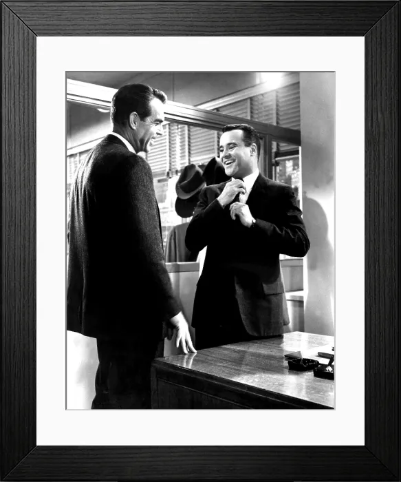 Framed Print : THE APARTMENT, Fred MacMurray, Jack Lemmon, 1960 Framed Print : THE APARTMENT, Fred MacMurray, Jack Lemmon, 1960