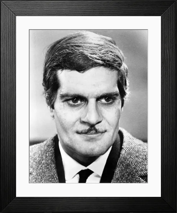 Framed Print : THE APPOINTMENT, Omar Sharif, 1969 Framed Print : THE APPOINTMENT, Omar Sharif, 1969