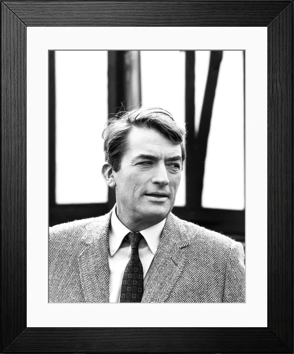 Framed Print : ARABESQUE, Gregory Peck, 1966