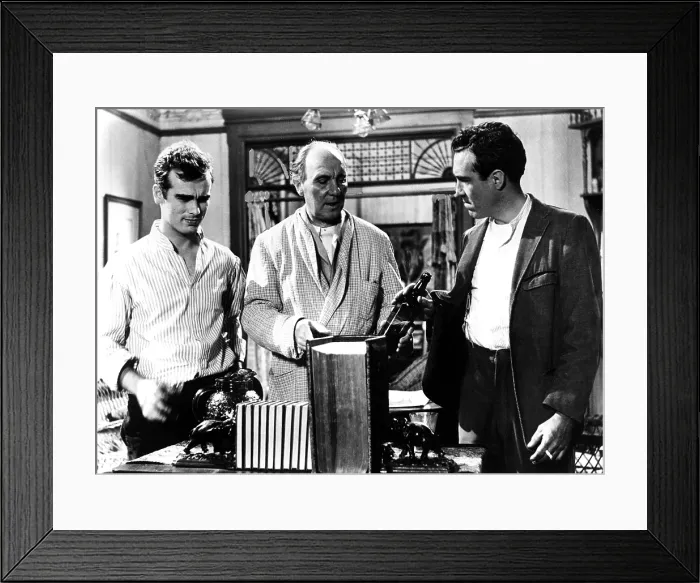 Framed Print : LONG DAY'S JOURNEY INTO NIGHT, Dean Stockwell, Ralph Richardson, Jason Robards, 1962 Framed Print : LONG DAY'S JOURNEY INTO NIGHT, Dean Stockwell, Ralph Richardson, Jason Robards, 1962