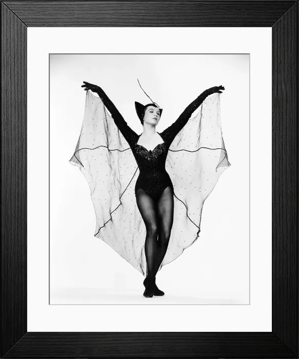 Framed Print : ARTISTS AND MODELS, Shirley MacLaine, 1955