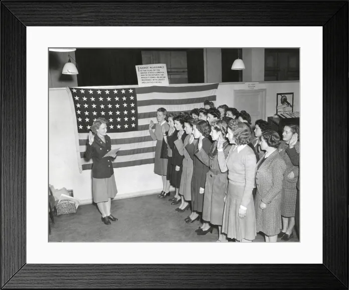 Framed Print : 43 women, all American Citizens residing in London, are sworn into the U.S. Women's Army Corps. Oct. 16, 1944. World War 2. (BSLOC_2014_10_195)