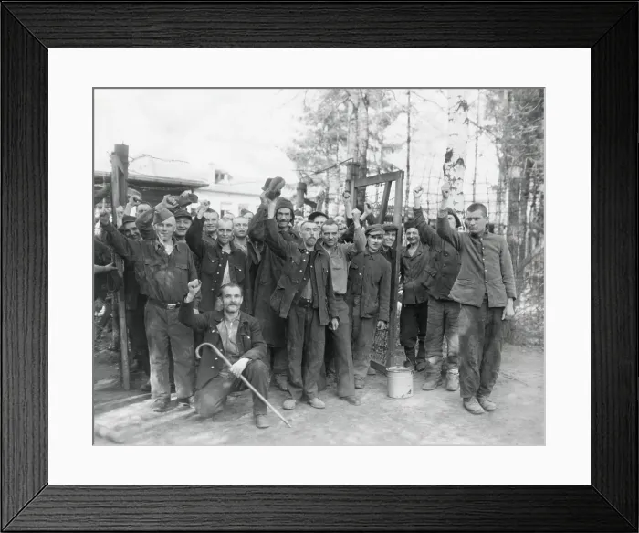 Framed Print : Allied POW cheer their liberty after being freed near Homburg, Germany, by 7th U.S. Army troops