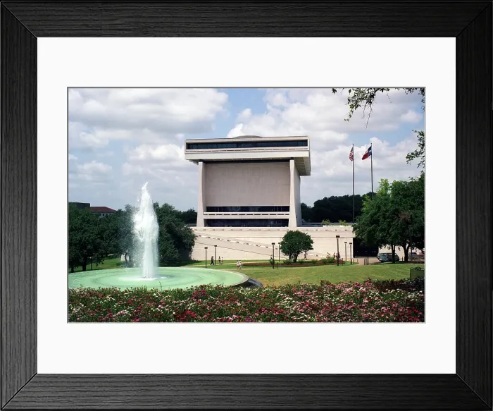 Framed Print : Lyndon Johnson Library and Museum in Austin, Texas. The building was designed by the prestigious firm, Skidmore, Owings, and Merrill, with Gordon Bunshaft as head architect Framed Print : Lyndon Johnson Library and Museum in Austin, Texas. The building was designed by the prestigious firm, Skidmore, Owings, and Merrill, with Gordon Bunshaft as head architect