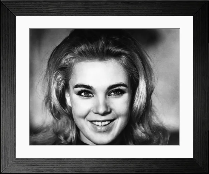 Framed Print : THE LOOKING GLASS WAR, Pia Degermark, 1969
