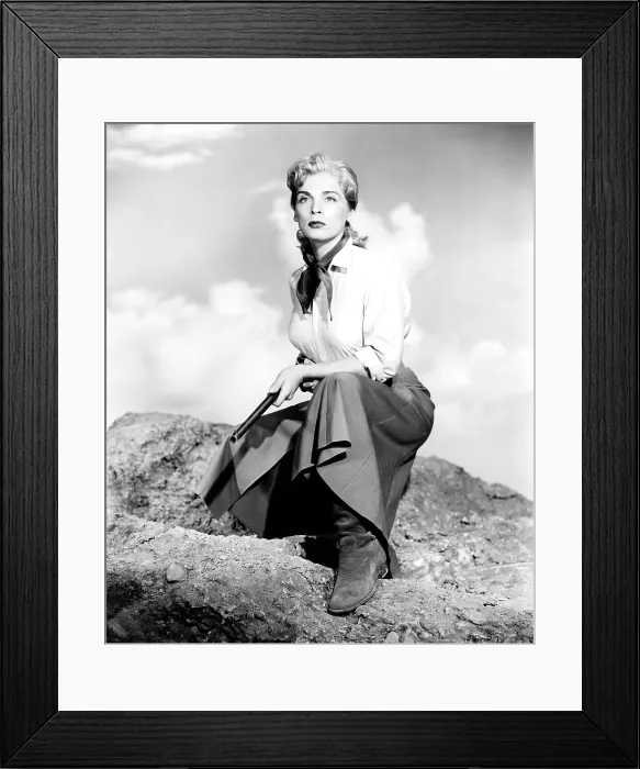 Framed Print : RED MOUNTAIN, Lizabeth Scott, 1951 Framed Print : RED MOUNTAIN, Lizabeth Scott, 1951