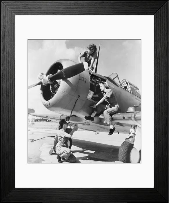 Framed Print : Navy WAVE aviation machinist's mates, working on an North American Aviation SNJ training plane. Jacksonville Naval Air Station, 1944. World War 2. (BSLOC_2014_10_208)